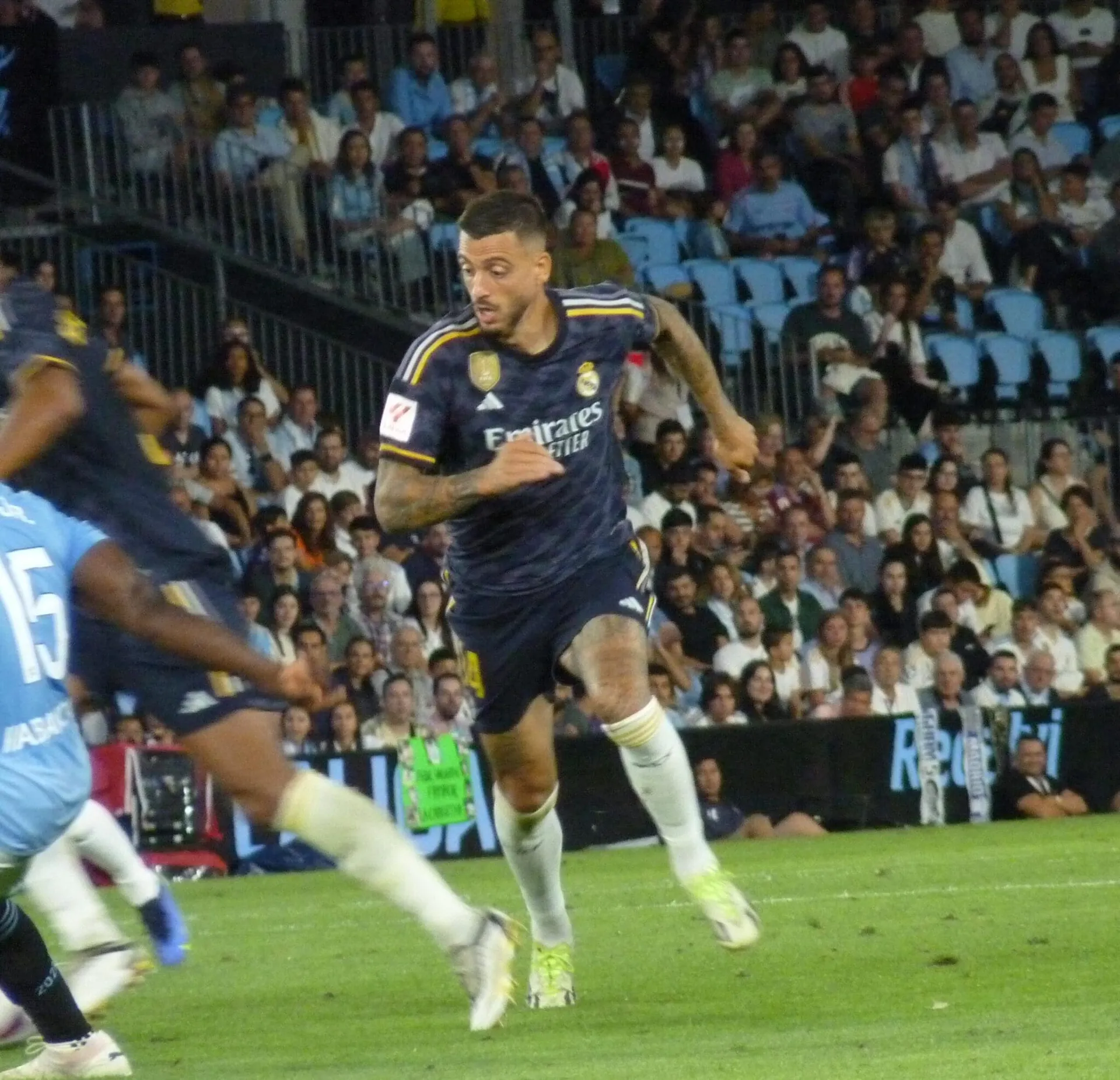 Joselu, tercer gallego en defender a España con tres equipos