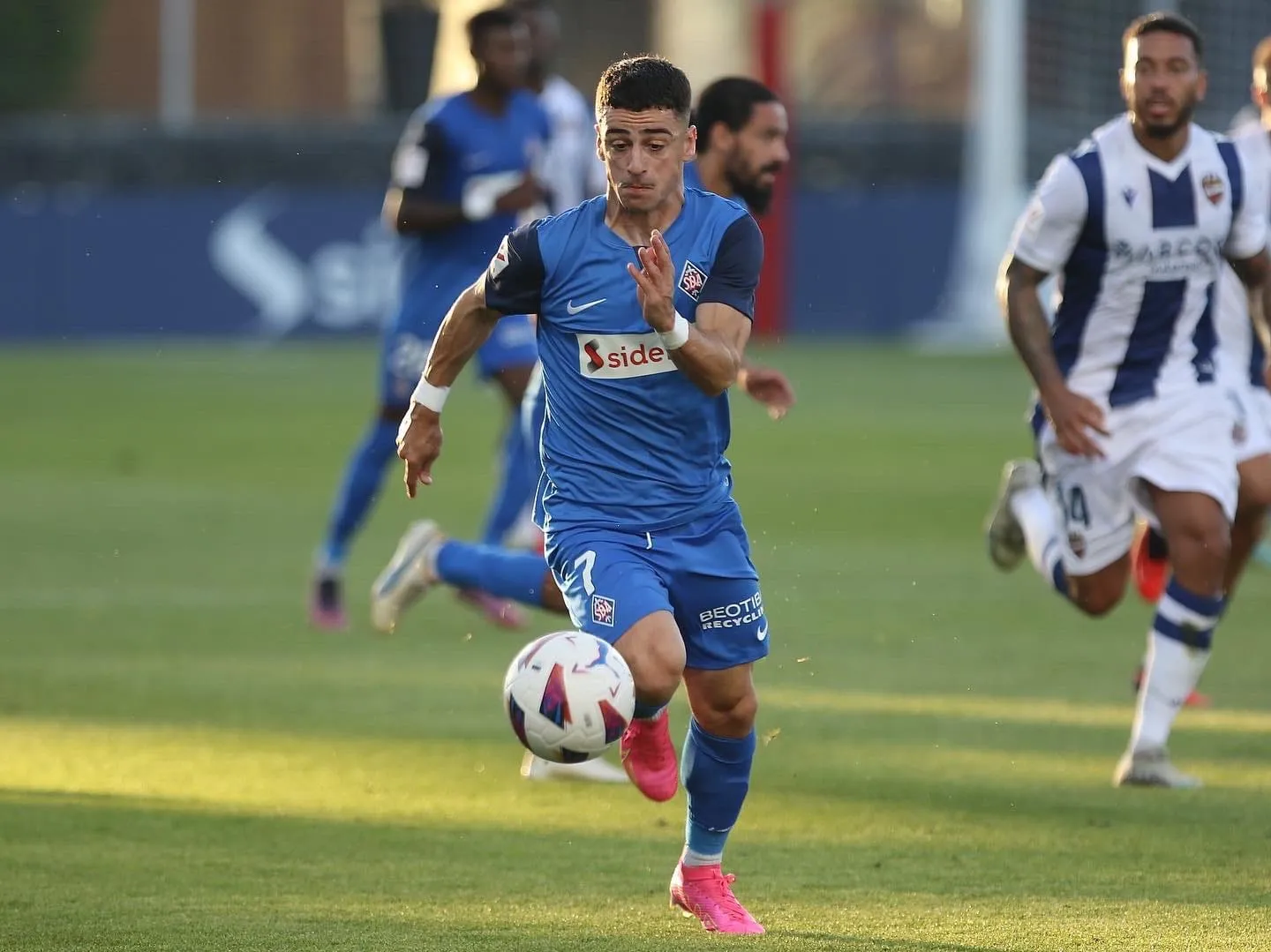 El Racing incorpora a Josué Dorrio, un "cañón" para la banda de A Malata