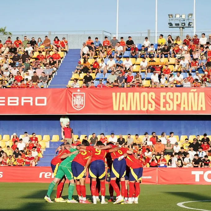 😱 Un debut inesperado y el regreso más esperado: así será el primer entrenamiento abierto de la Roja 🌟