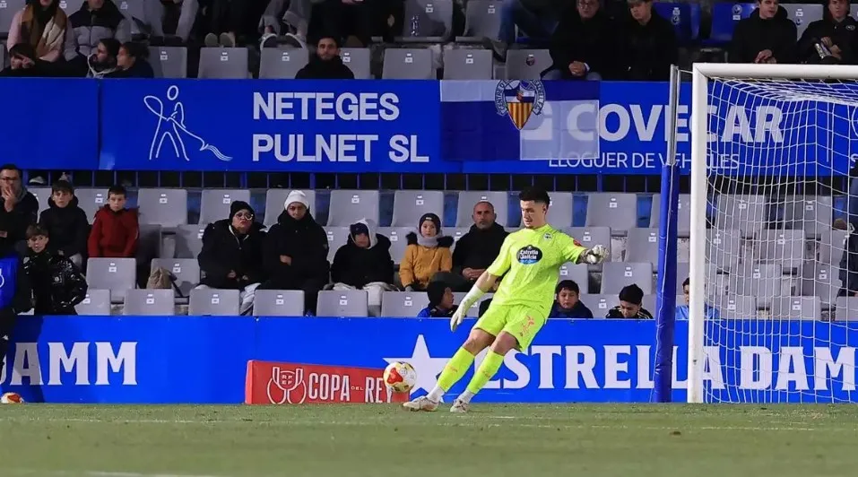 Eric Puerto apunta a una cesión: el Deportivo mueve ficha en la portería