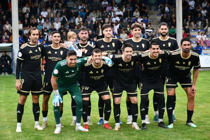 💥 El Compostela arranca como un tiro: pleno de puntos y Secho avisa que “aún queda mucho por mejorar”