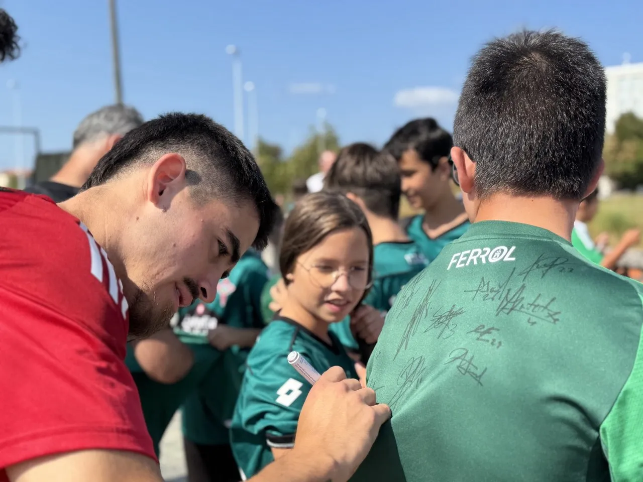 💚 La afición del Racing enloquece antes del duelo con el Celta Fortuna