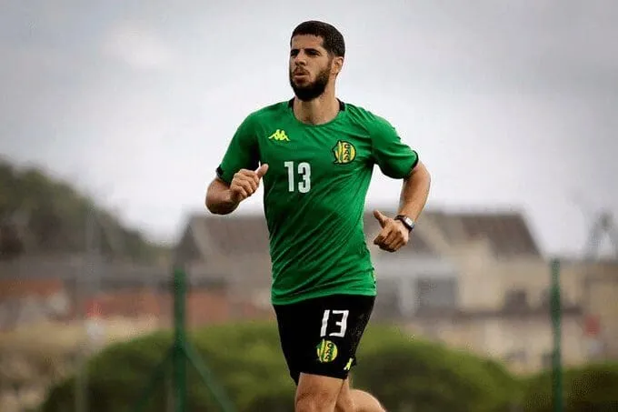 El Racing de Ferrol hace oficial el fichaje del lateral zurdo argentino Enmanuel Insúa