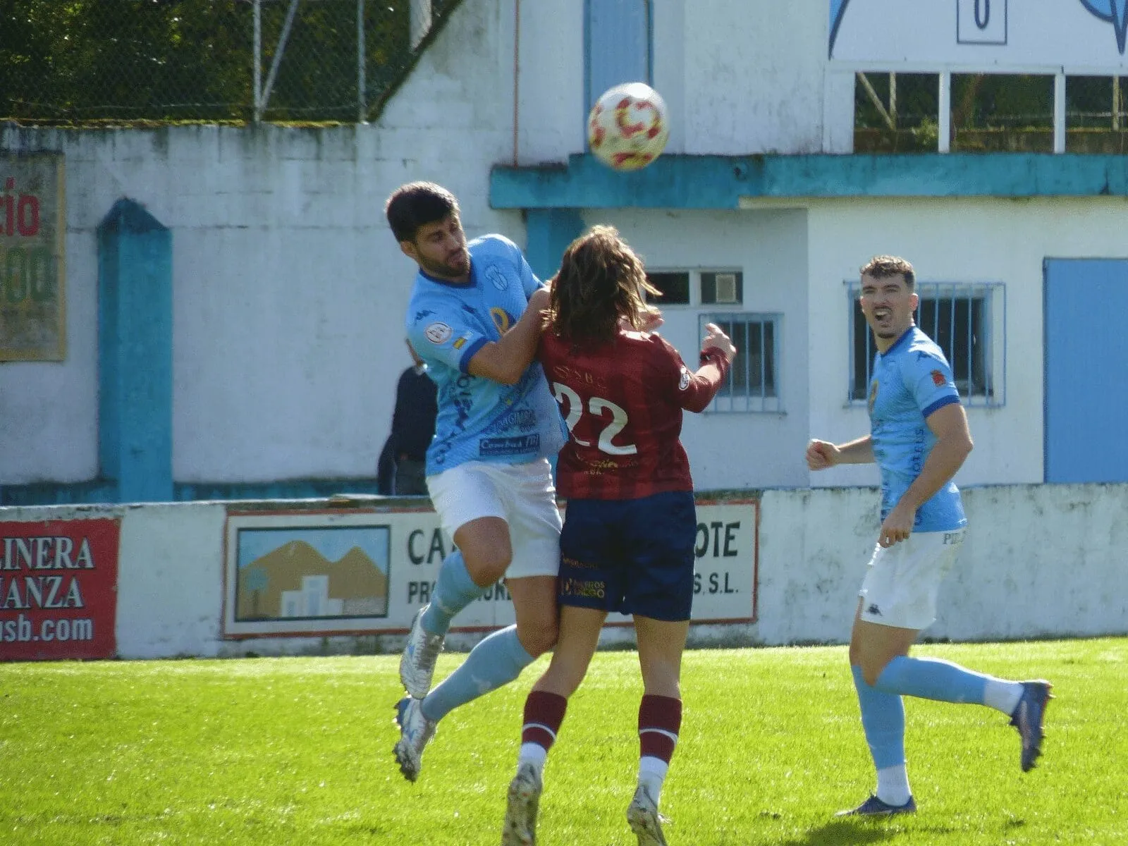 El Estradense, con diez, se impone en Cantarrana al Viveiro (VIDEO)