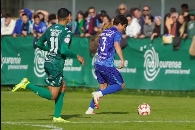 Empate con sabor a poco en Espiñedo: Arenteiro y Ourense CF firman tablas en un derbi intenso (1-1)