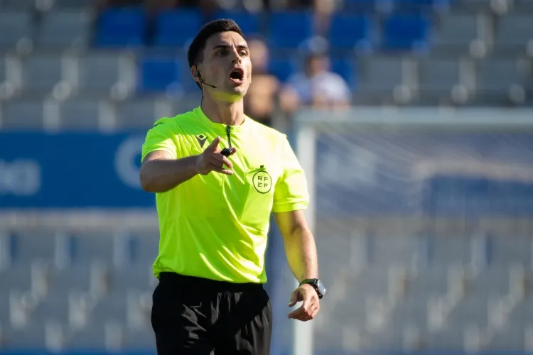 Árbitros para los equipos gallegos de 1ª División RFEF / Jornada 36ª