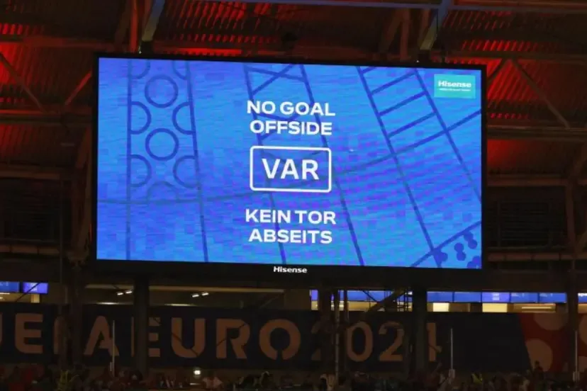 🌍 ¡Revolución total en el Mundial de Clubes! 📹 Los árbitros llevarán cámaras en el cuerpo y el VAR se verá EN VIVO en todo el planeta 🌟