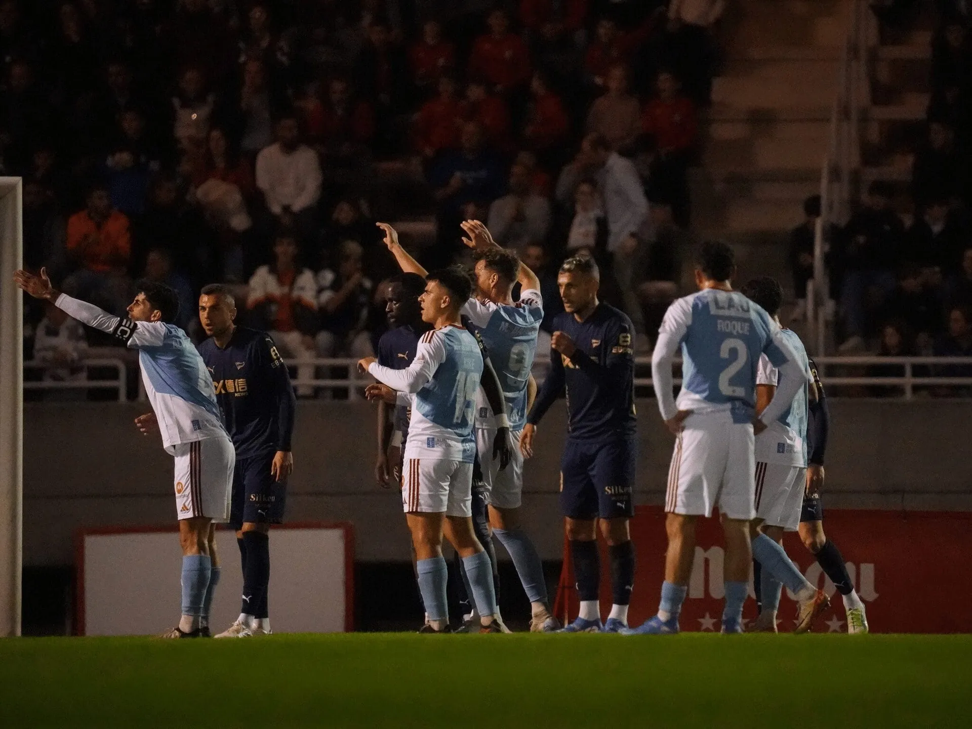 Consulta aquí todos los datos de los colegiados que van a arbitrar a los 5 equipos gallegos de 2ª RFEF