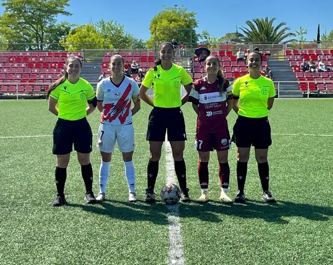 El At. Villalonga sube al sexto lugar tras ganar al Rayo en Madrid (0-2)