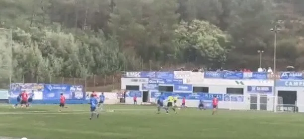 Cellerino rescata a la U.D. Ourense en el derbi ourensano con un gol clave en Os Carrís (0-1)