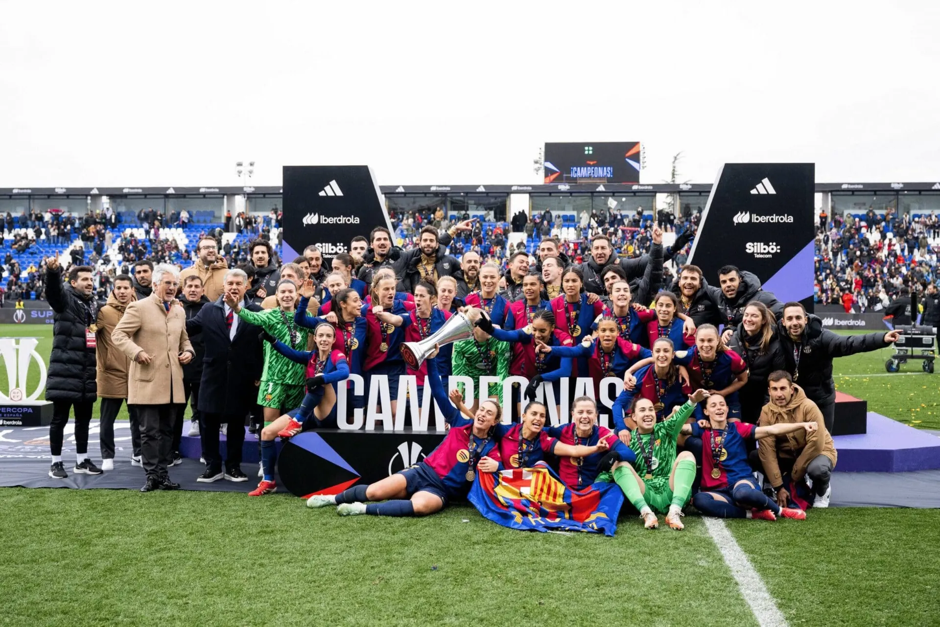 "Graham desata el huracán culé: El Barcelona aplasta al Madrid en la Supercopa" (VIDEO)