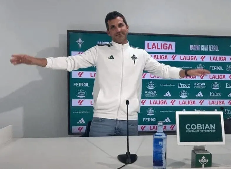 Álex López dice adiós al fútbol profesional: "El Racing es mi casa y lo seguirá siendo siempre"