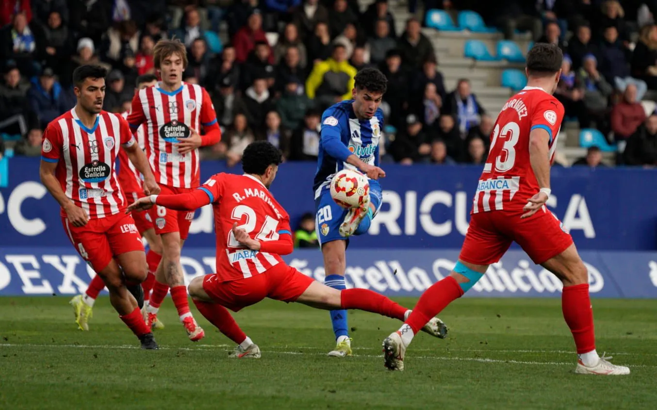 El Lugo asalta Ponferrada y se mete en la pelea por la parte alta