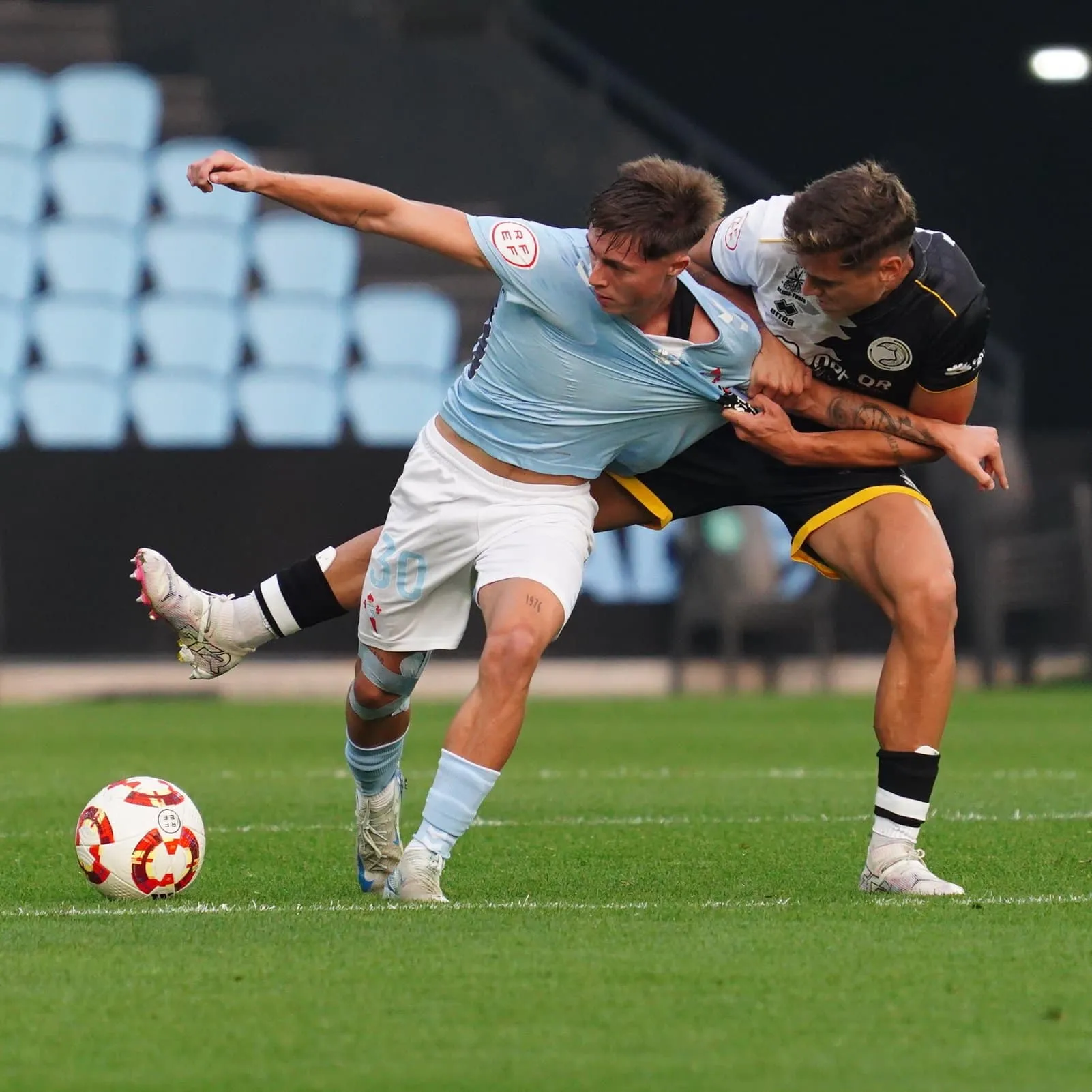 El Celta Fortuna se queda sin pólvora y vuelve a empatar