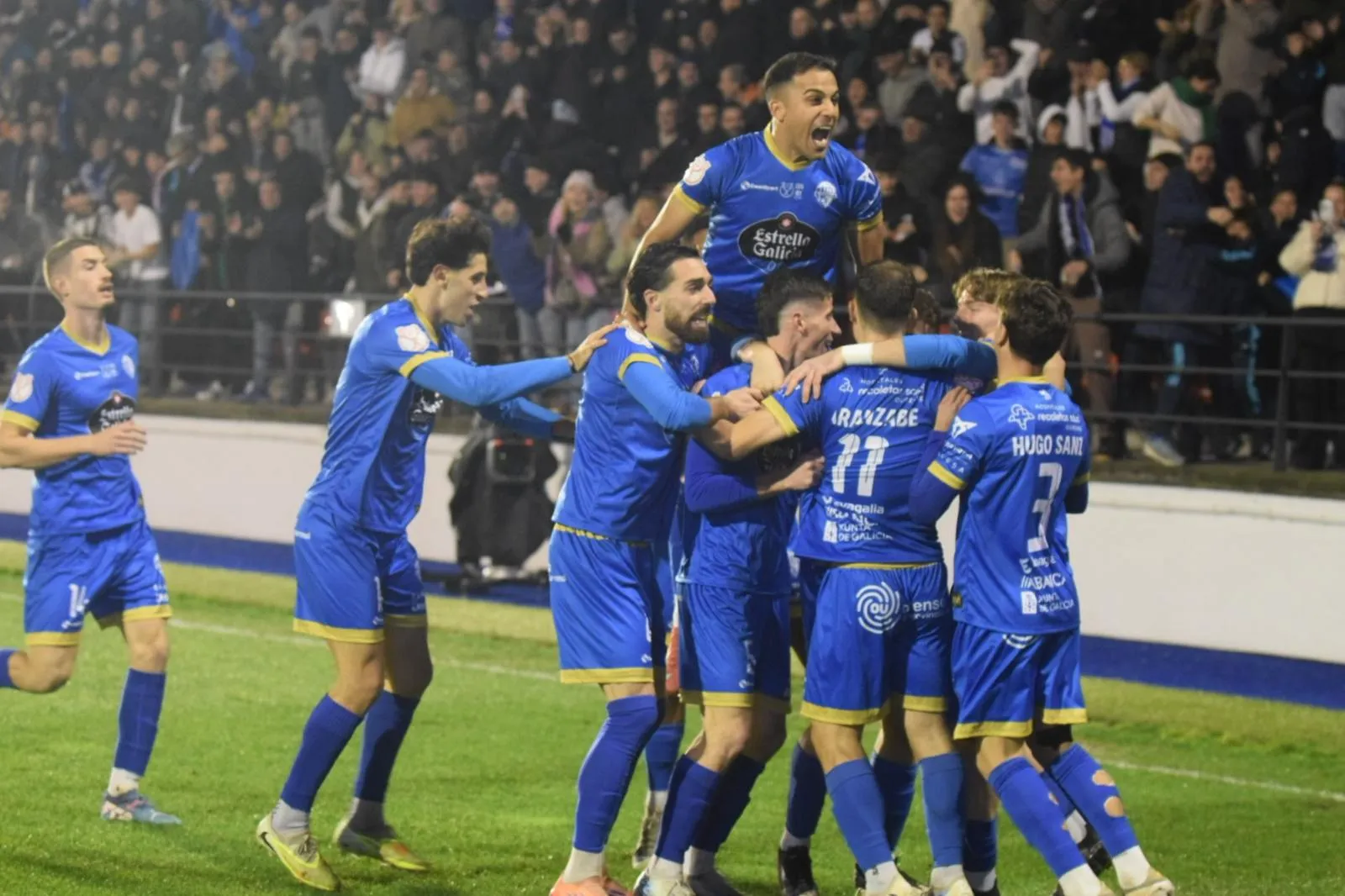 El Ourense CF mira al abismo: tres partidos para salvar una temporada al límite