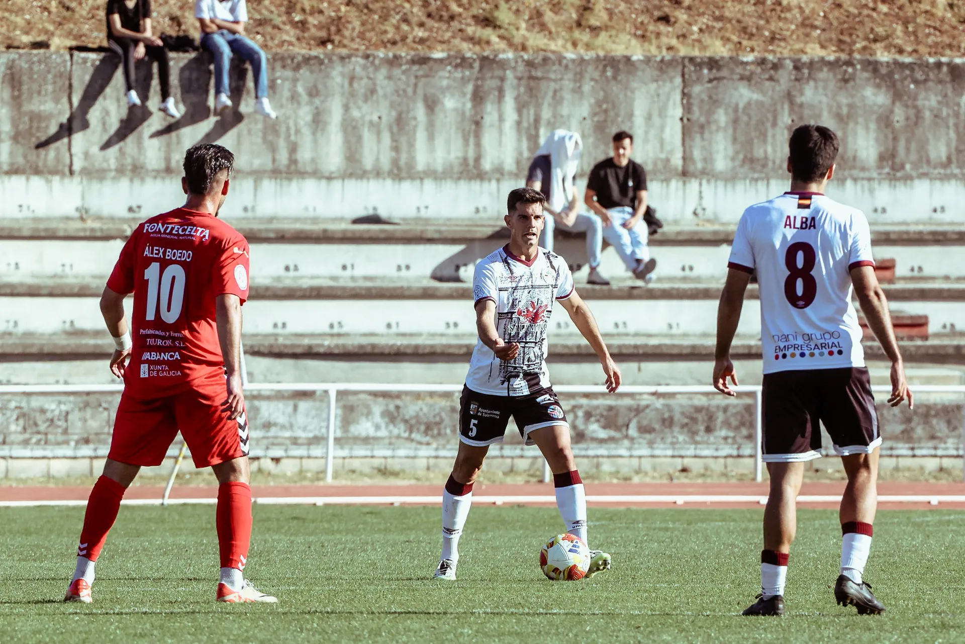 💔 La Sarriana cae con orgullo en Salamanca tras rozar la hazaña (2-1)