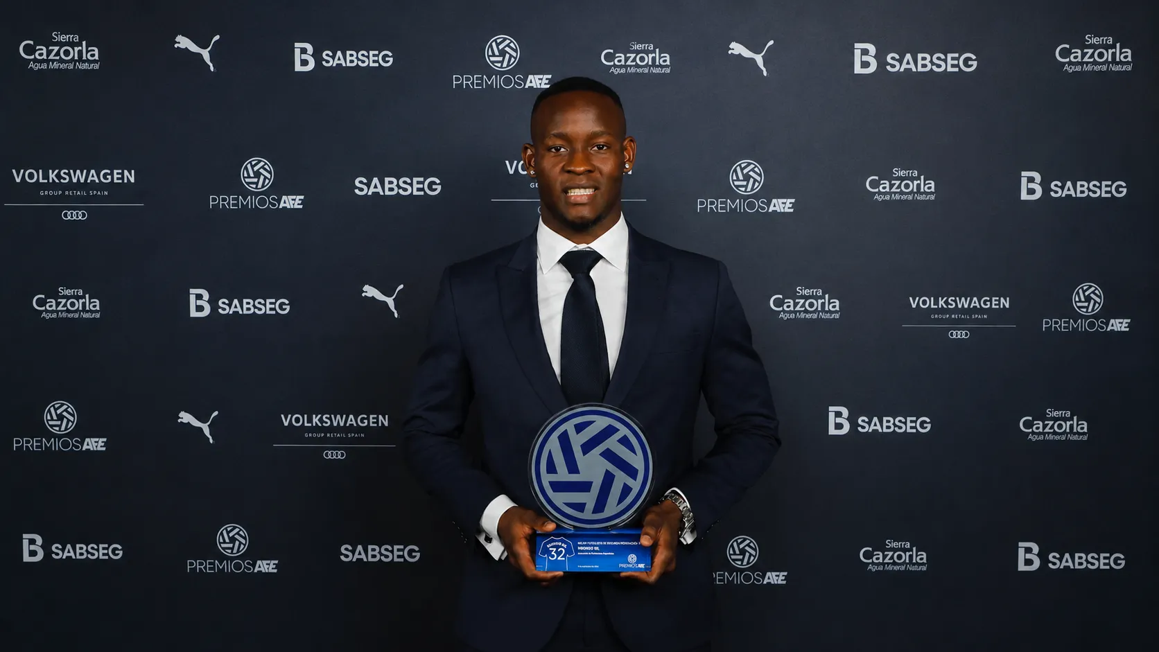 De la Segunda Federación a Primera: Bil recibe el premio AFE al mejor del Grupo 1