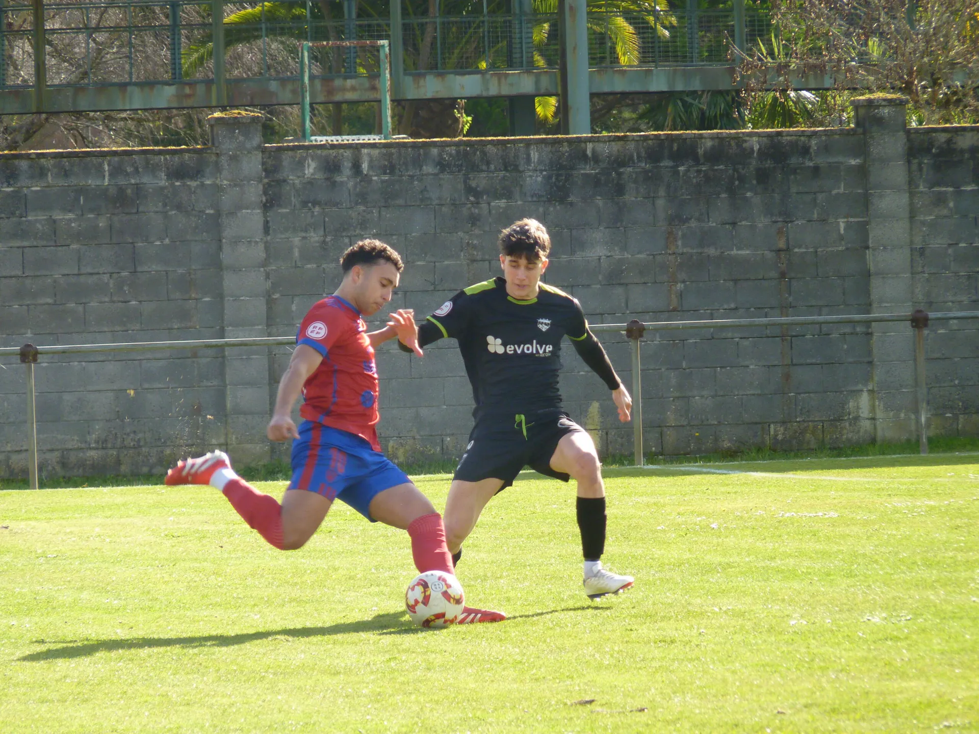 Betanzos y Valladares suman un punto y cero goles