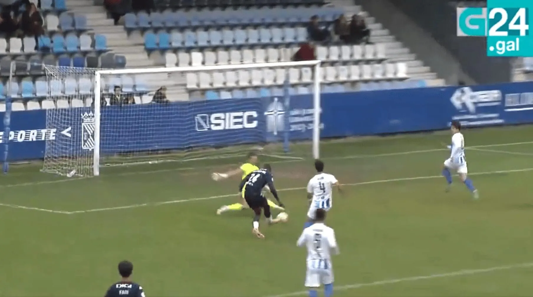 El Fabril cierra el año en Torrelavega con un valioso punto