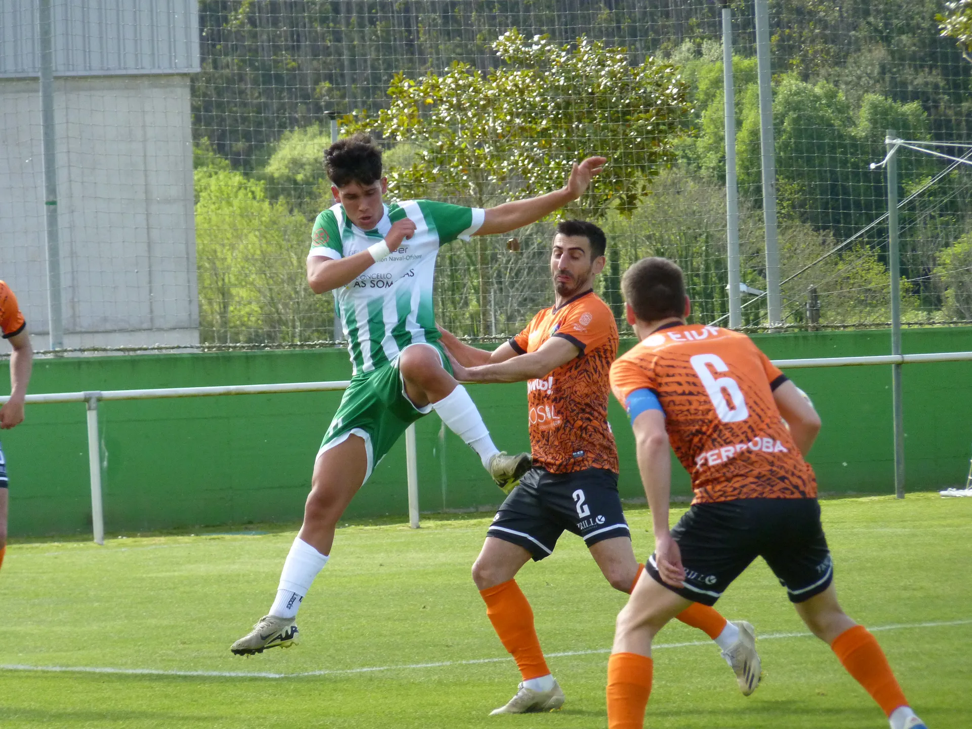 El Boiro gana la salvación en el Candocia (0-2)