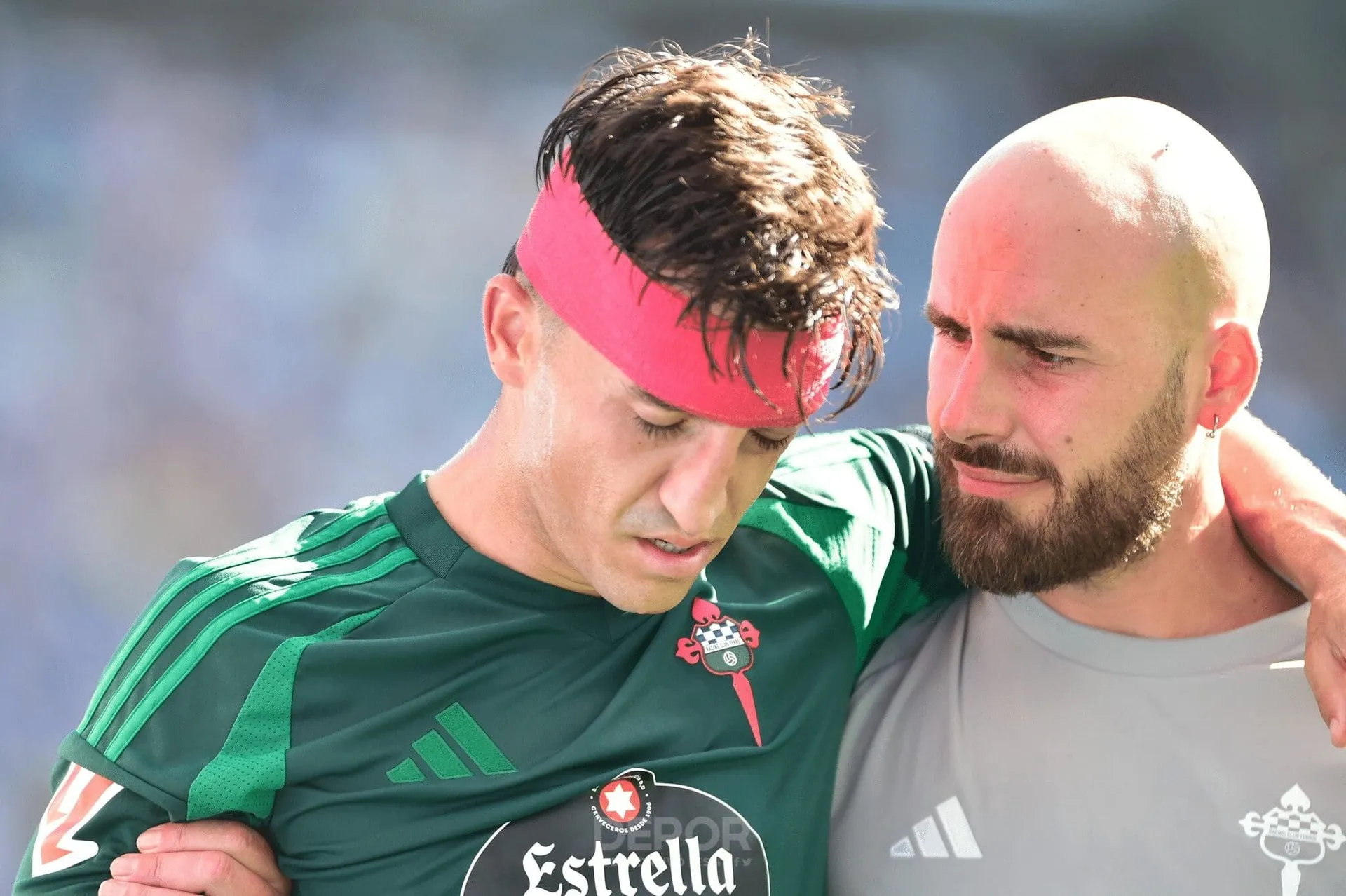 El Racing pierde a Buñuel: será intervenido otra vez por problemas derivados del impacto facial que recibió ante el Deportivo en Riazor