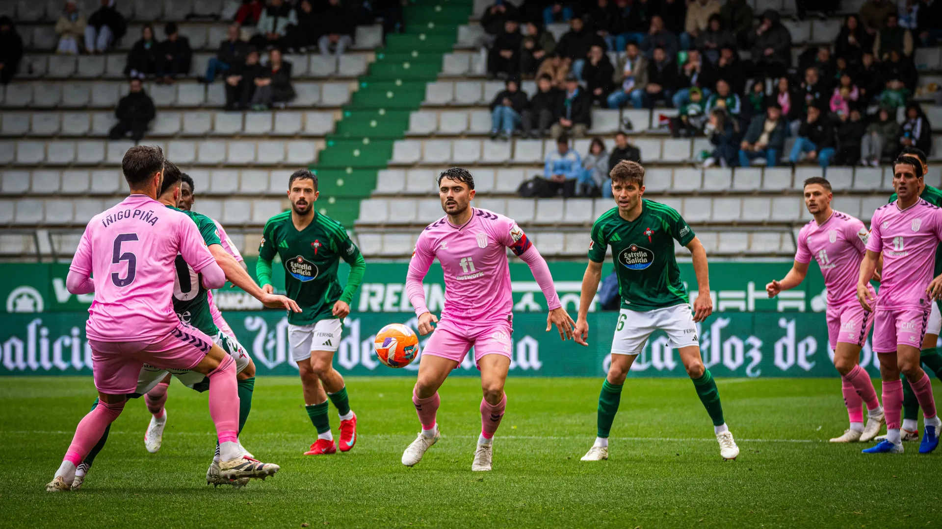 A Malata se vacía en el día que el Racing de Ferrol consigue su segunda victoria de la temporada como local