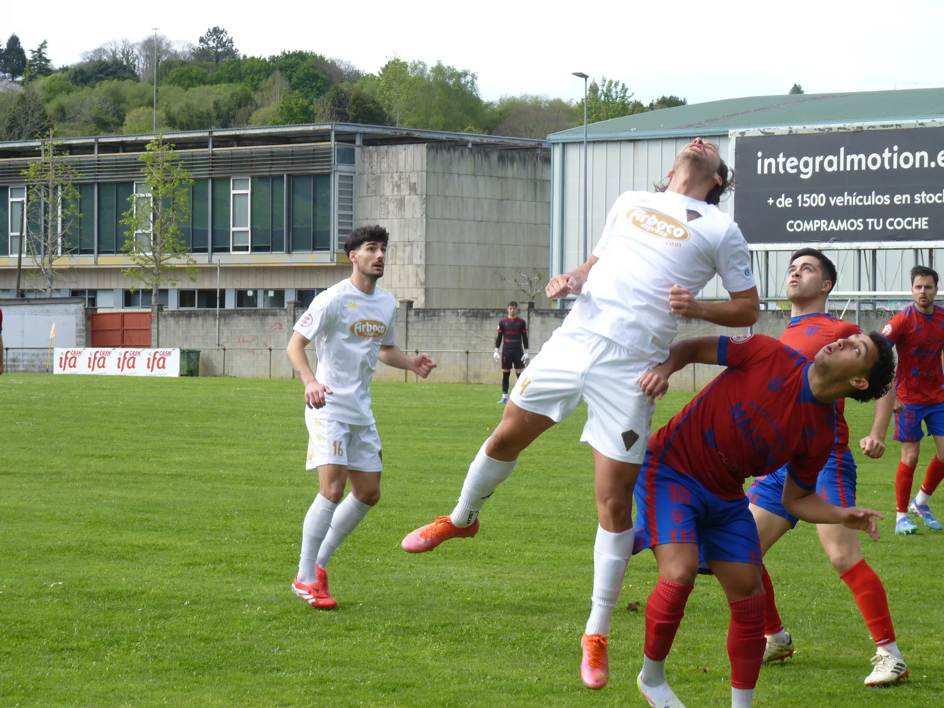 Partido de alto voltaje en Grela 1:  UD Ourense sueña con el ascenso y el Silva pone las reglas claras