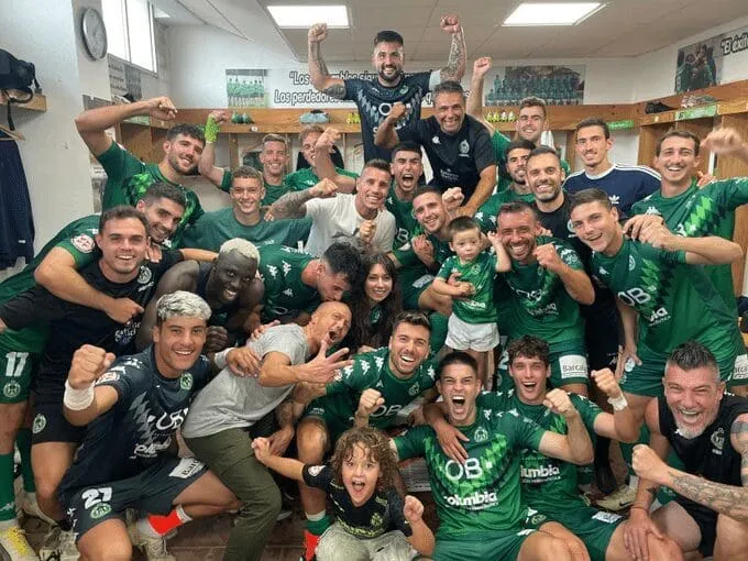 Heroica victoria del Arenteiro con diez ante el Bilbao Athletic (1-0)