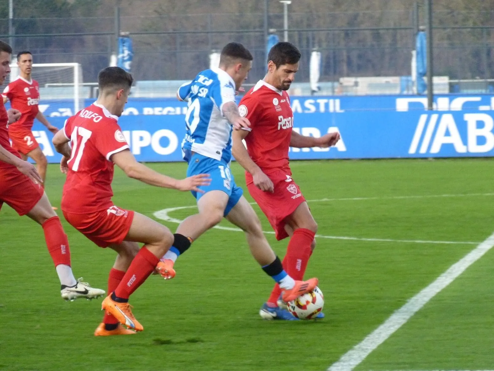 Dennis salva al Marino de la derrota ante el Fabril
