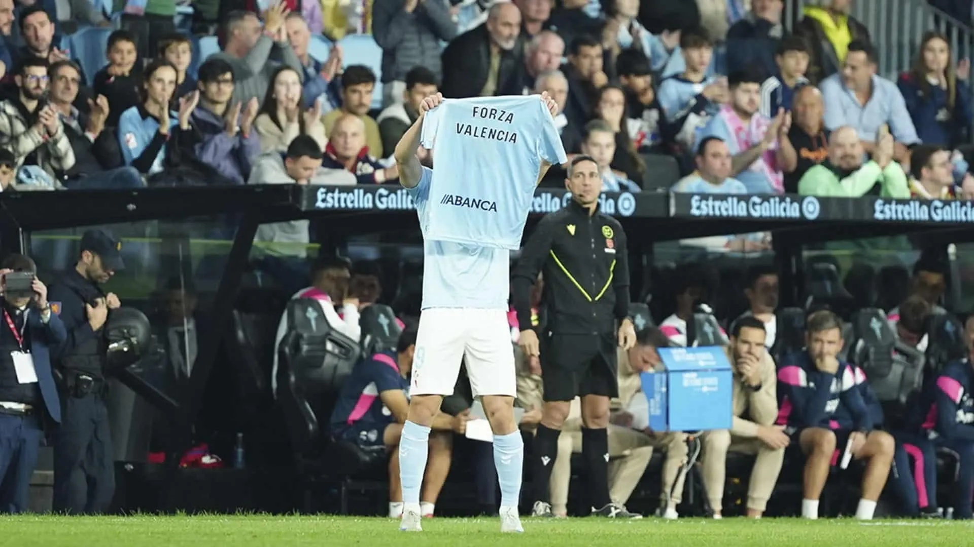 El Celta perdona pero vence a un Getafe con un hombre menos