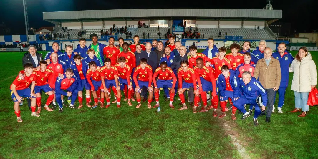 🚀 España sub-17 en modo exhibición: goleada, talento y Marcelo en la grada de Baltar (4-1)
