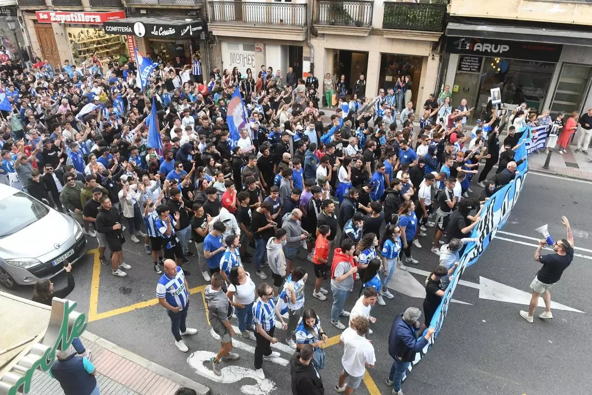 El deportivismo lleva su protesta hasta Abanca