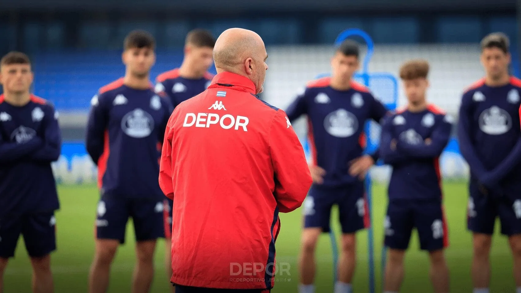 El Deportivo viaja a Almería en medio de la incertidumbre: sin lista de convocados y con numerosas bajas