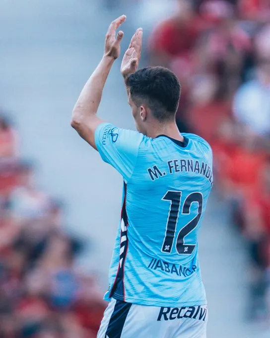 🚀 Manu Fernández debuta y completa una saga única en el fútbol español con el Celta ⚽🔵⚪