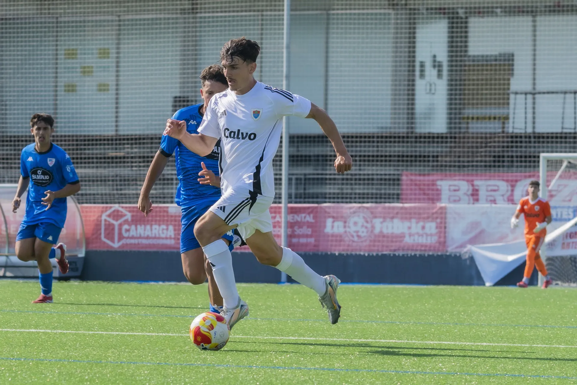 🔥 El Bergantiños se lleva el Trofeo Concello de Arteixo con un solitario gol de Darío Germil (0-1)🏆