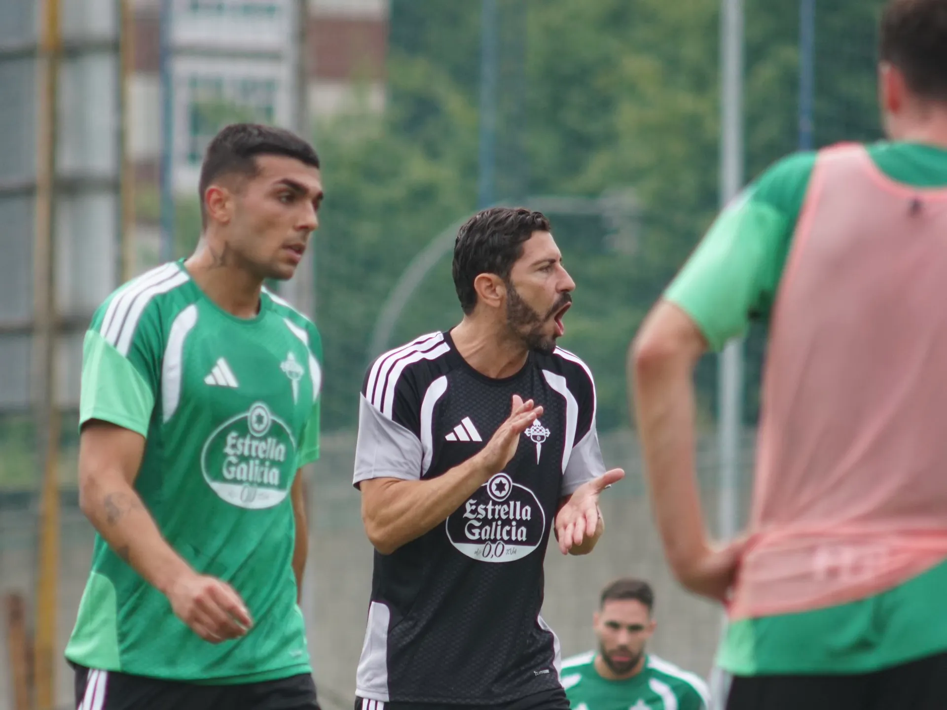 Javi Vázquez avisa del peligro del Barakaldo: «Nos va a exigir estar como el otro día… o mejorar»