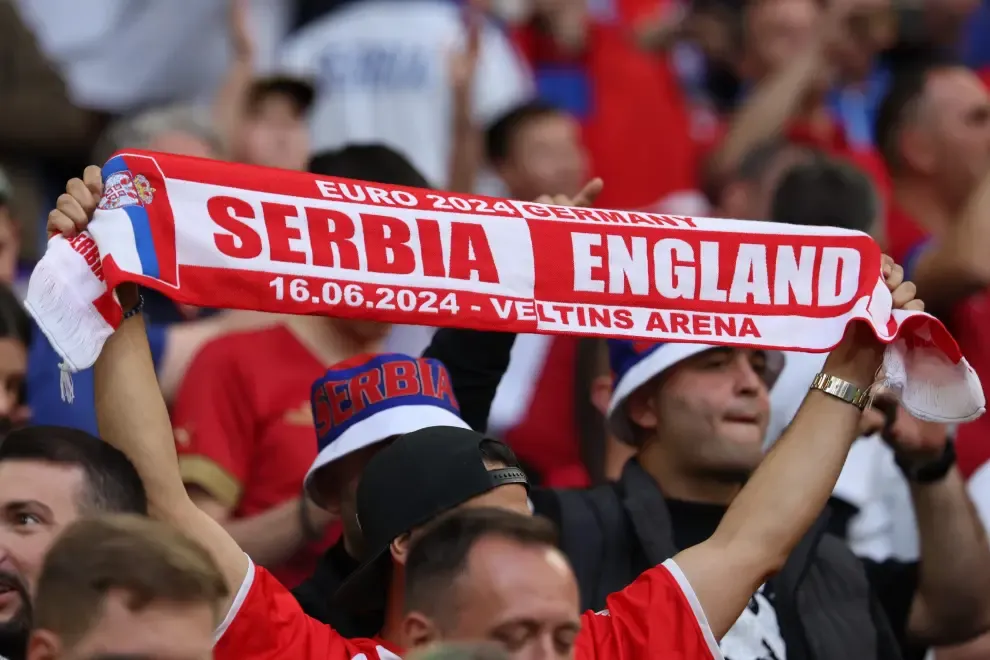 🧨 Infierno en Belgrado con una atmósfera que hiela la sangre para el Seriba - Inglaterra