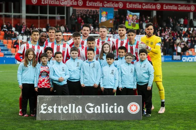 Duro golpe en el Anxo Carro: el CD Lugo se desploma ante el Real Madrid Castilla y pierde plaza de playoff