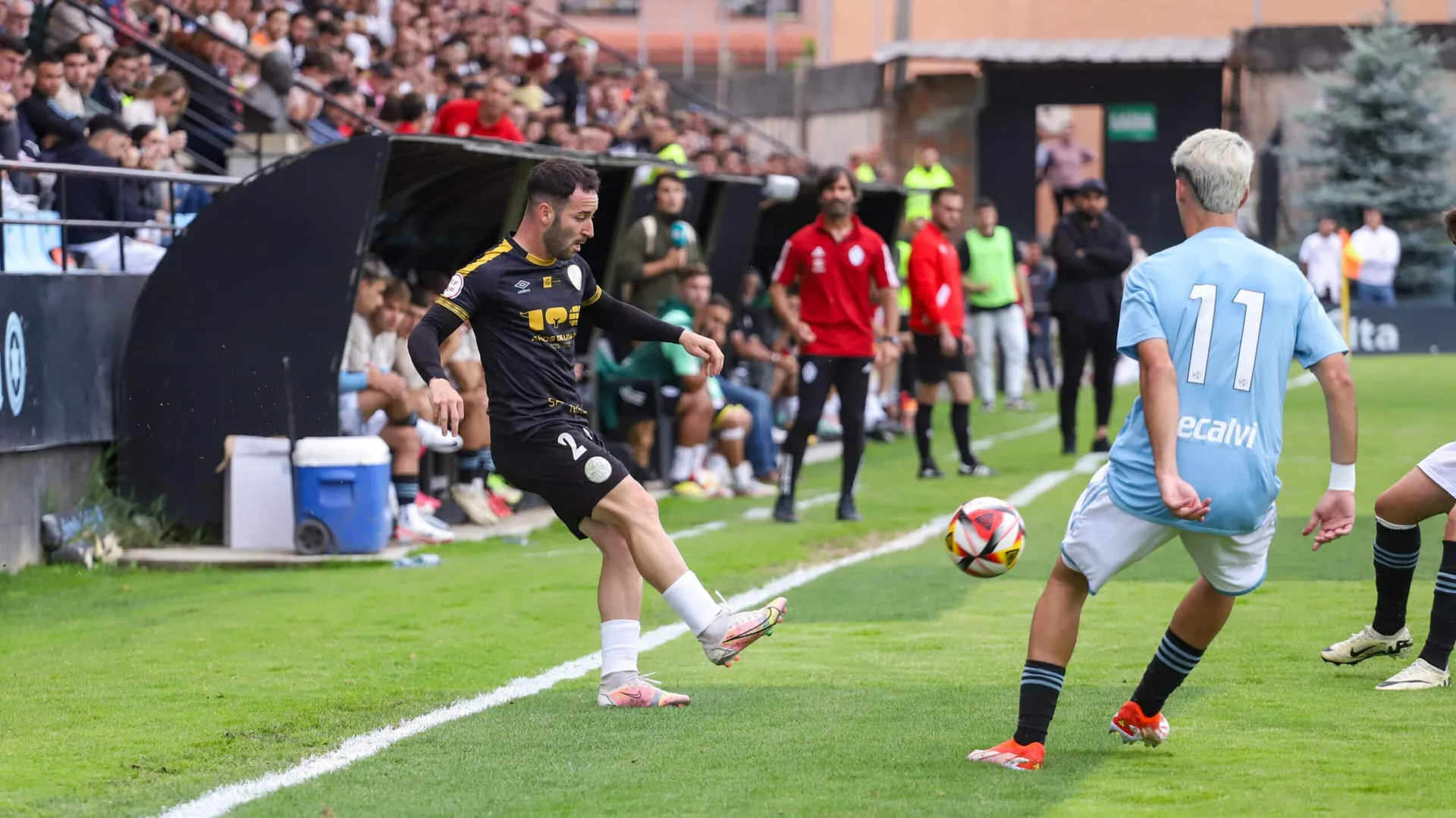 Un arbitraje a la mexicana deja al Gran Peña con un pie en Tercera ante el Salamanca (VIDEO)