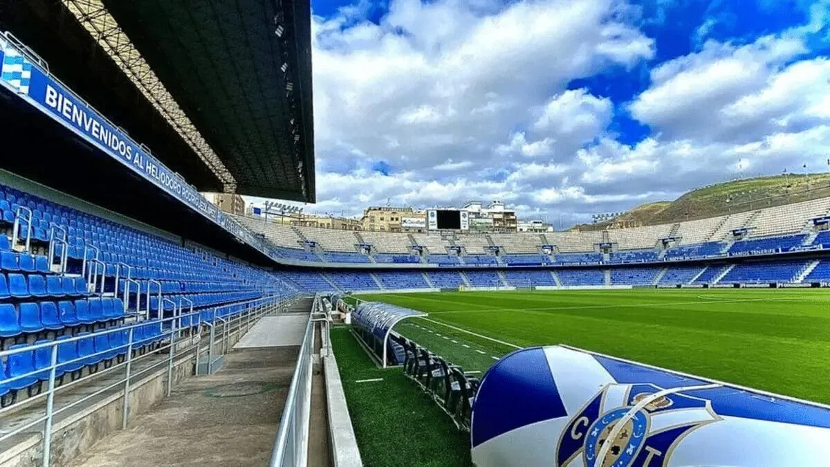 Dónde ver el Tenerife – Racing de Ferrol: canal, horario y opciones online