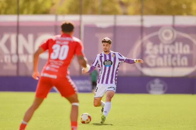 💥 Duro castigo en Valladolid: la Sarriana paga caro sus errores (3-0)