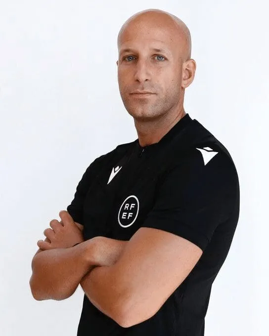 Gonzalez Sánchez para "el derbi de Os Ancares"