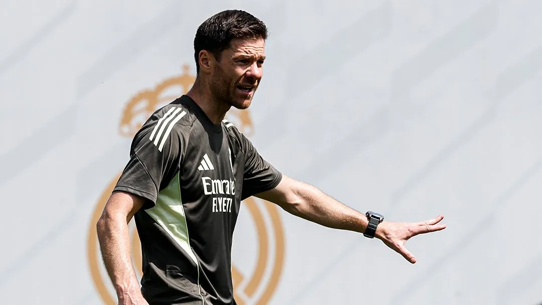 🚨 Xabi explota tras la roja a Asencio: “¡Así no se puede competir!” ❌⚪