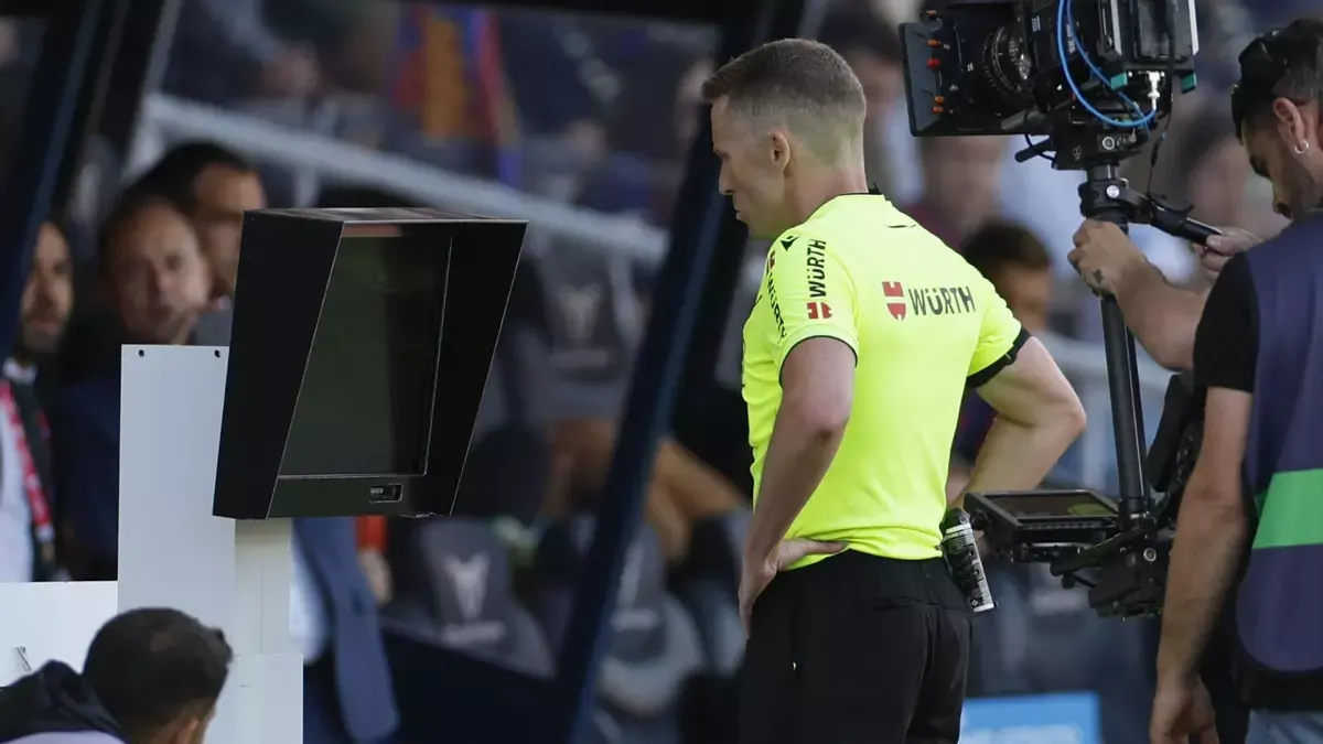 🔥 Barcelona – Real Sociedad: el polémico Hernández Hernández al mando del partidazo del sábado