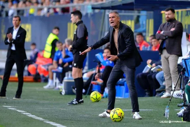 Cádiz en estado de alarma: Garitano estalla, el vestuario se apaga y el proyecto se hunde sin frenos ⚡💛